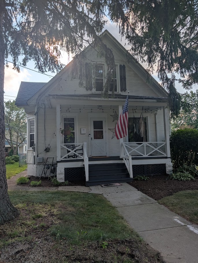 739 N 11th Street — photo