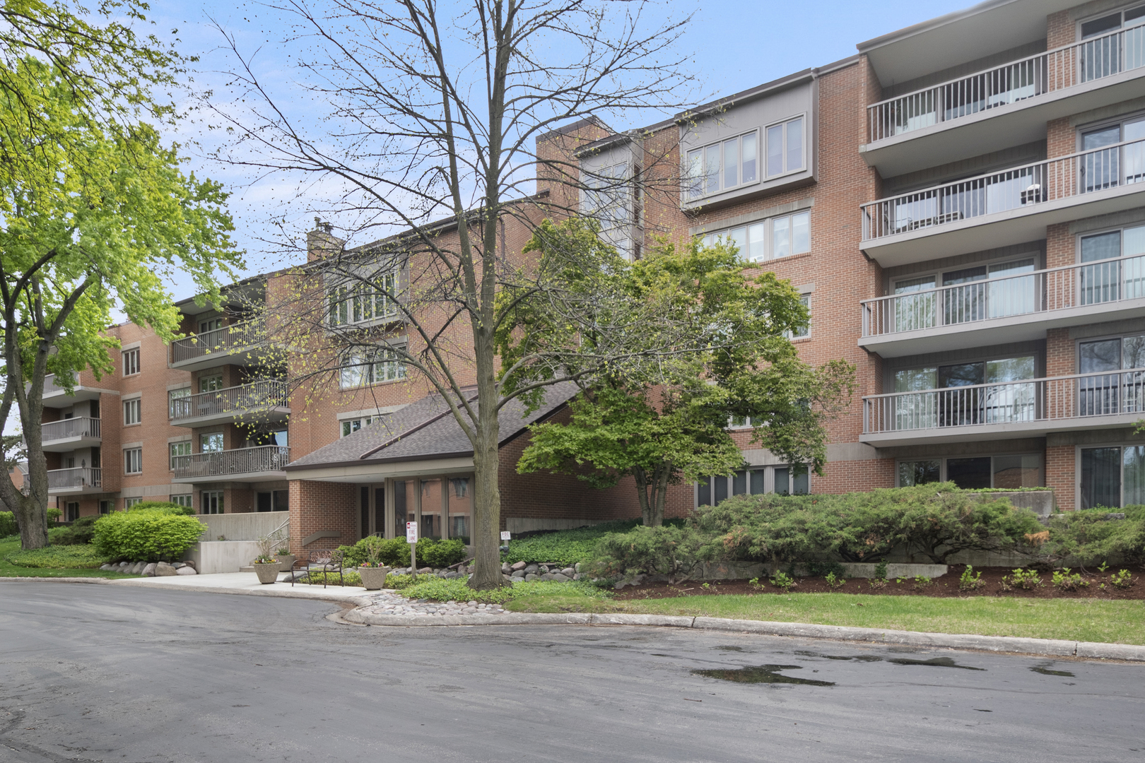 44 Park Lane 223 — photo