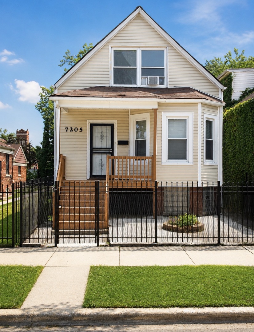 7205 S Morgan Street — photo