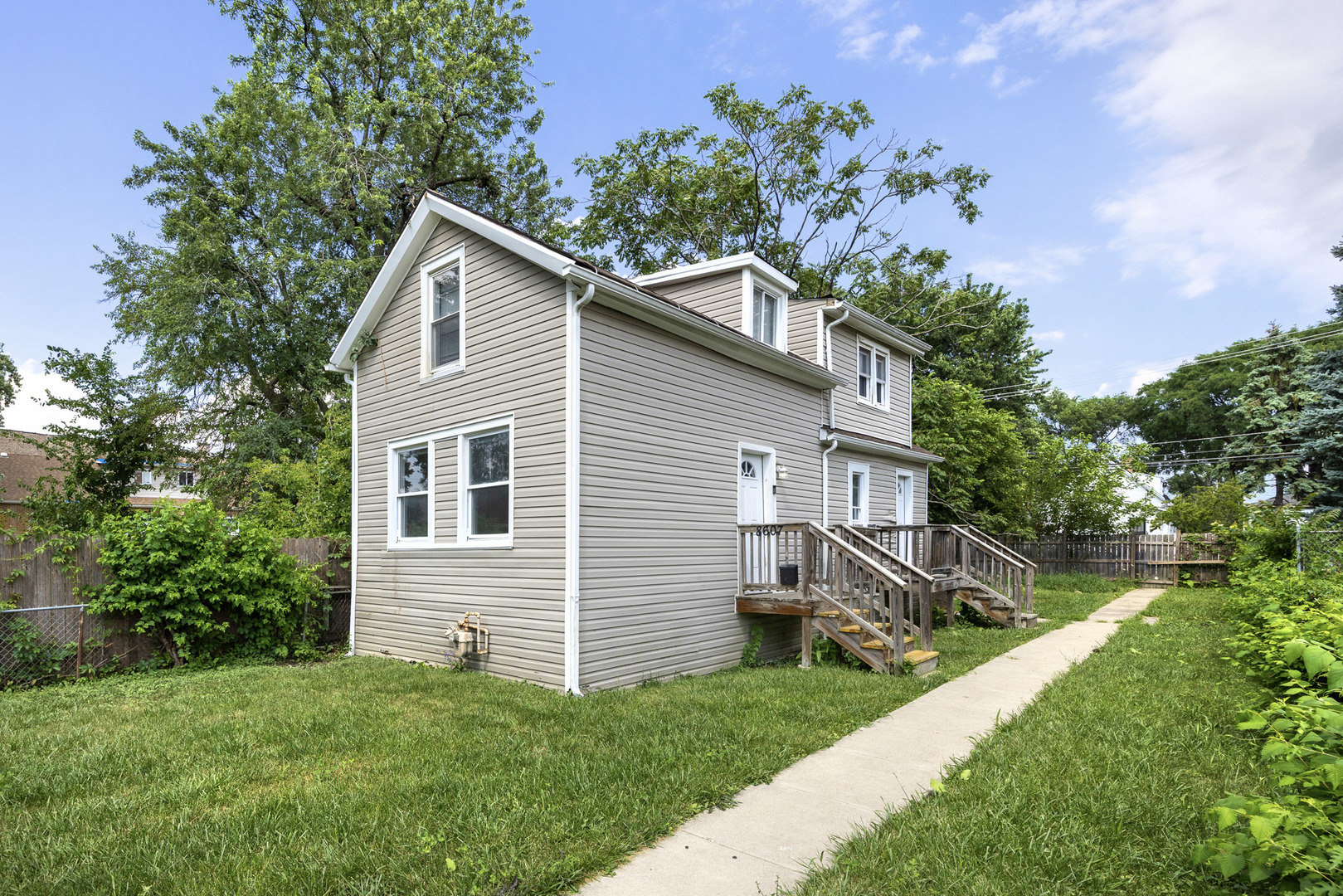 8607 S Morgan Street — photo