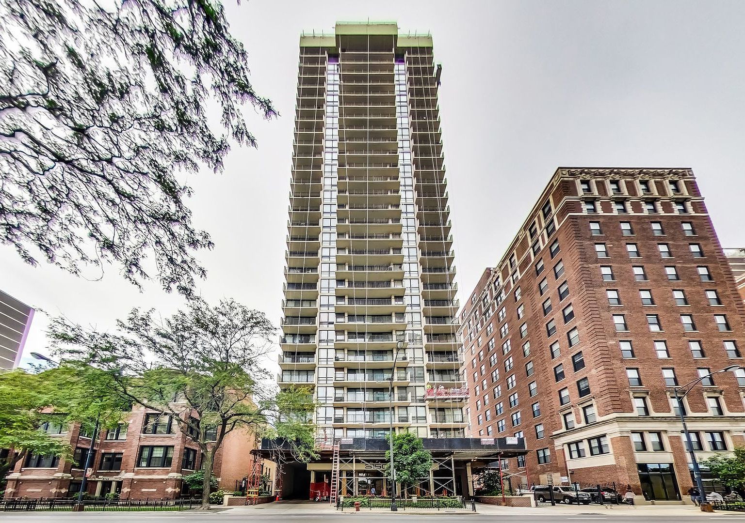 3150 N Sheridan Road 24B — photo