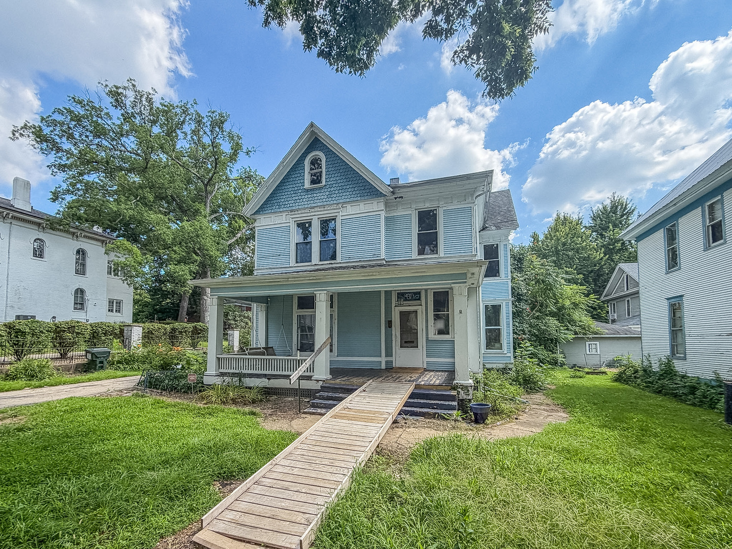 437 W Decatur Street, Decatur, IL 62522 — photo 2