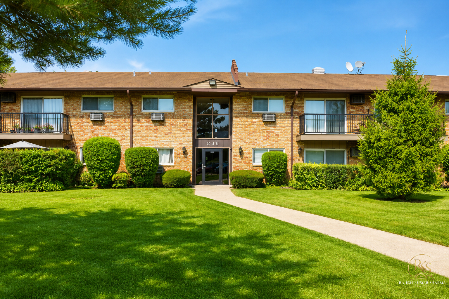 836 E Old Willow Road 213 — photo