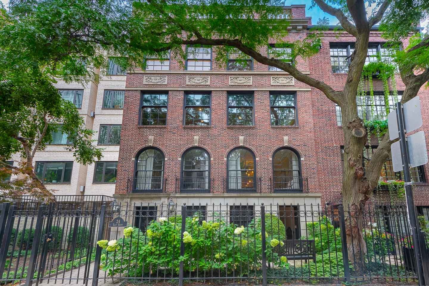 24 E Scott Street 2 — photo