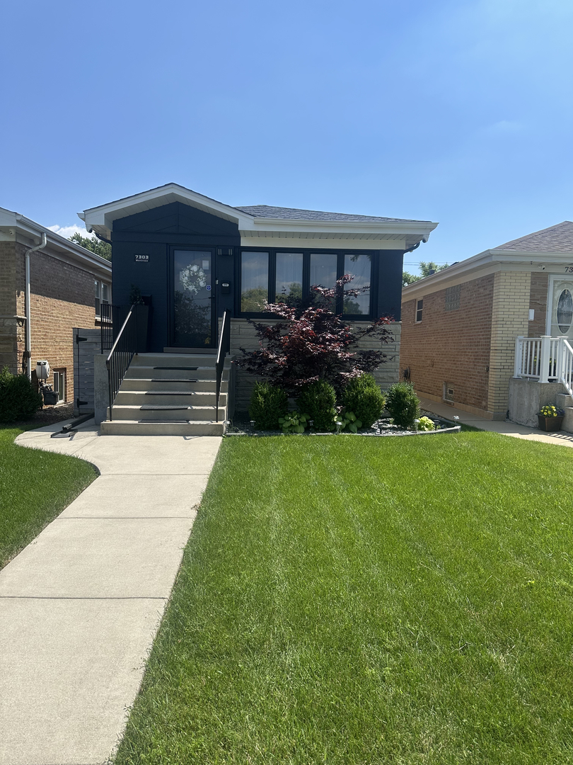 7303 W Montrose Avenue — photo