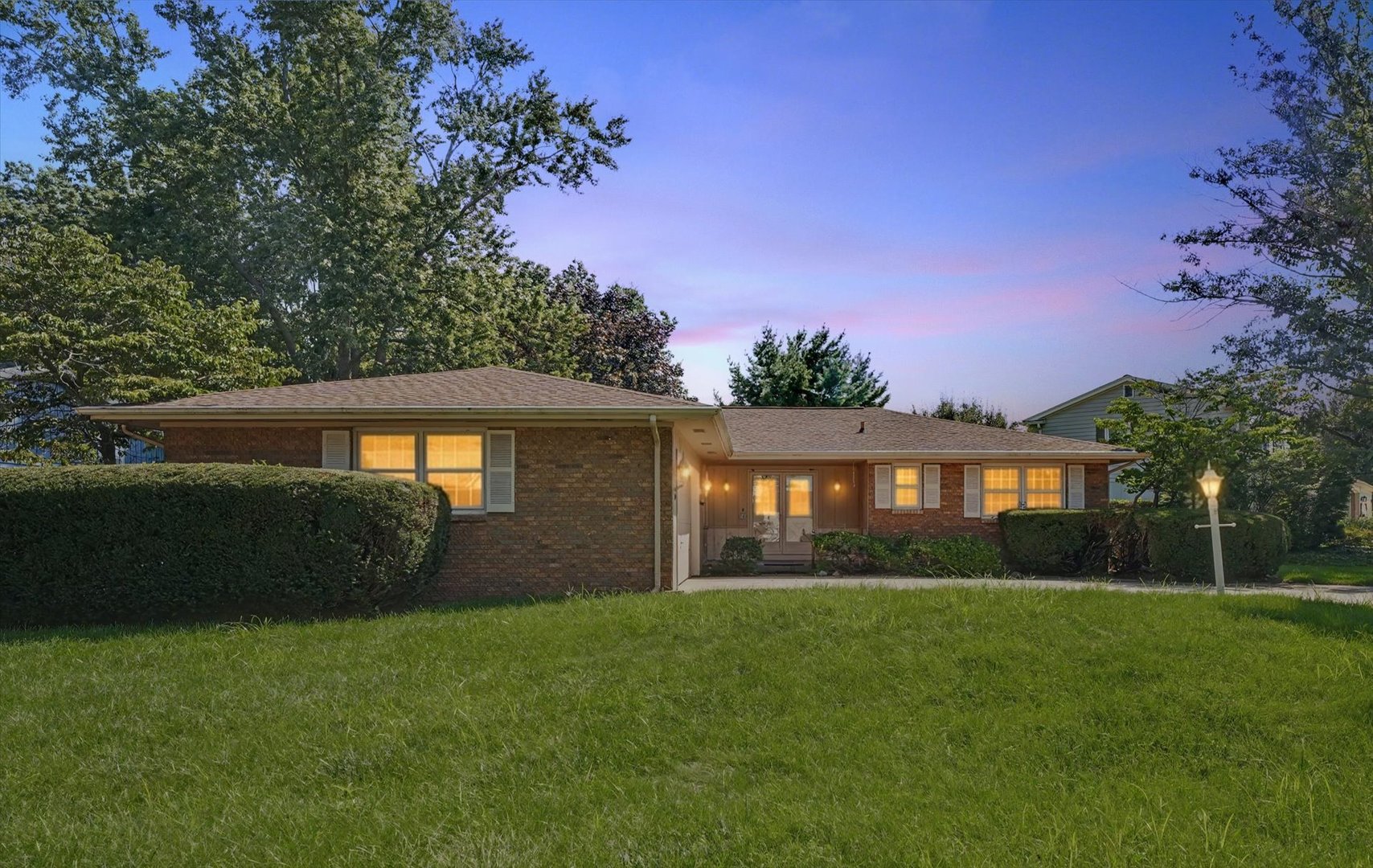 10 Greenfield Court — photo