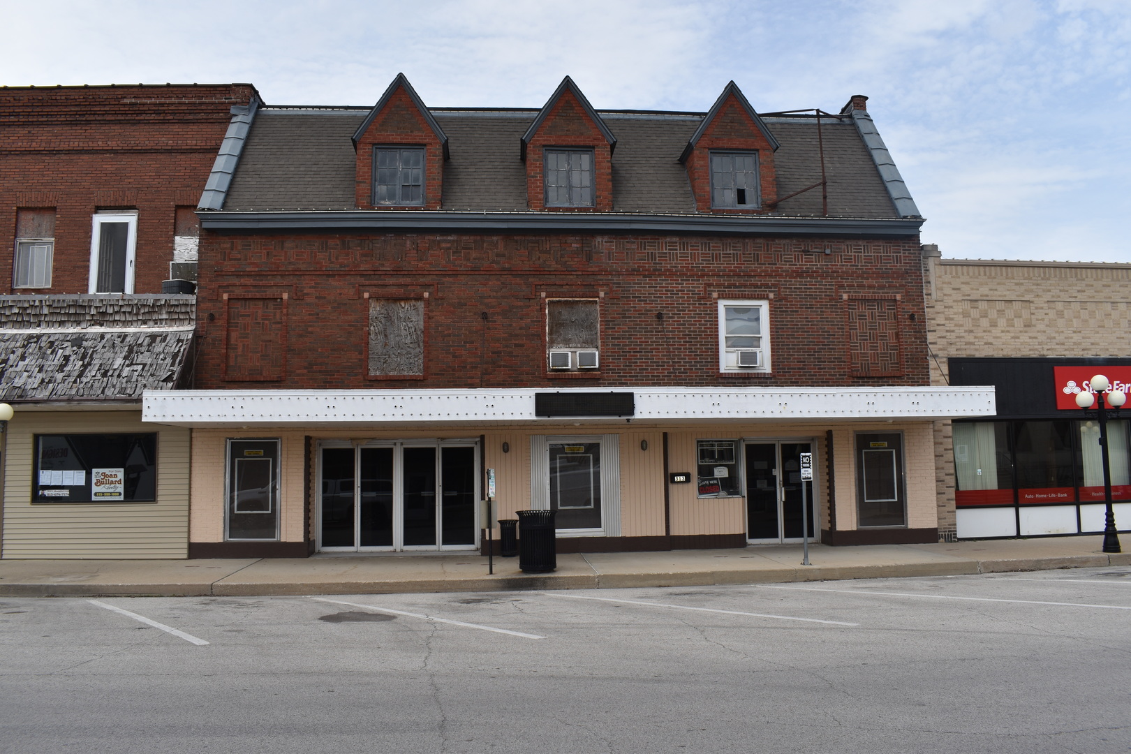 313 W Madison Street — photo