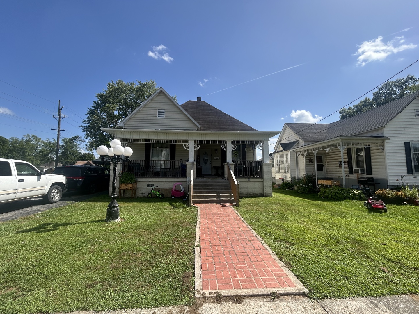 107 W Lincoln Street — photo