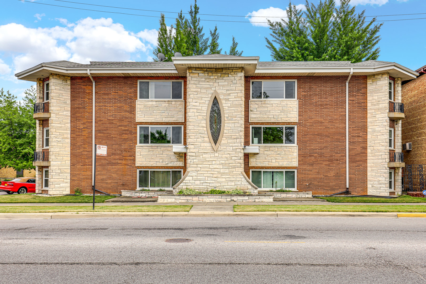 7101 W Foster Place B — photo