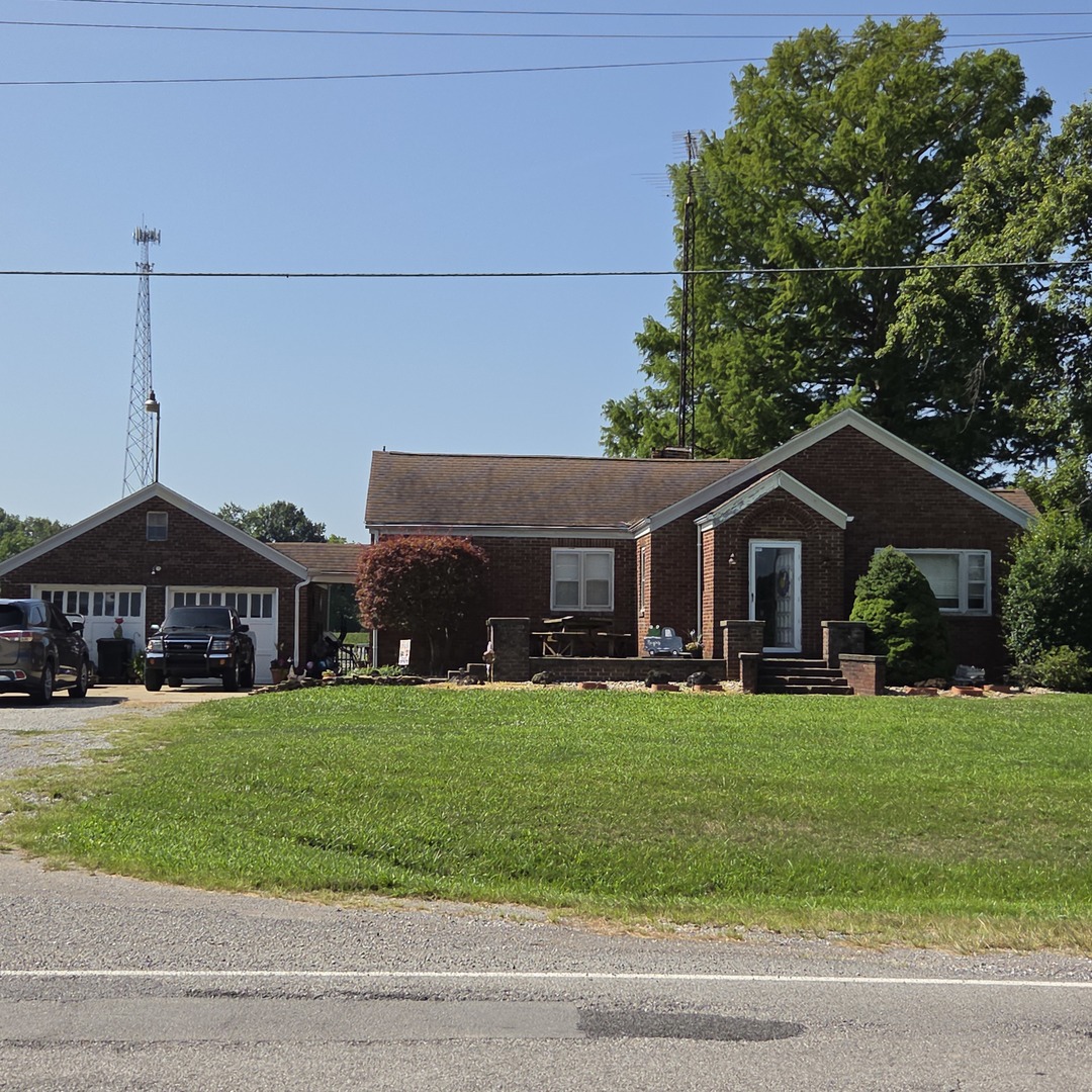13448 Ewing Road — photo