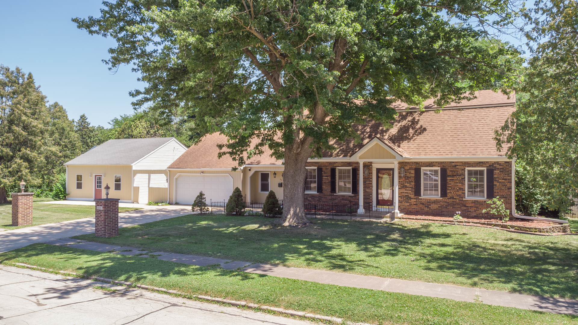 23 Elizabeth Circle — photo