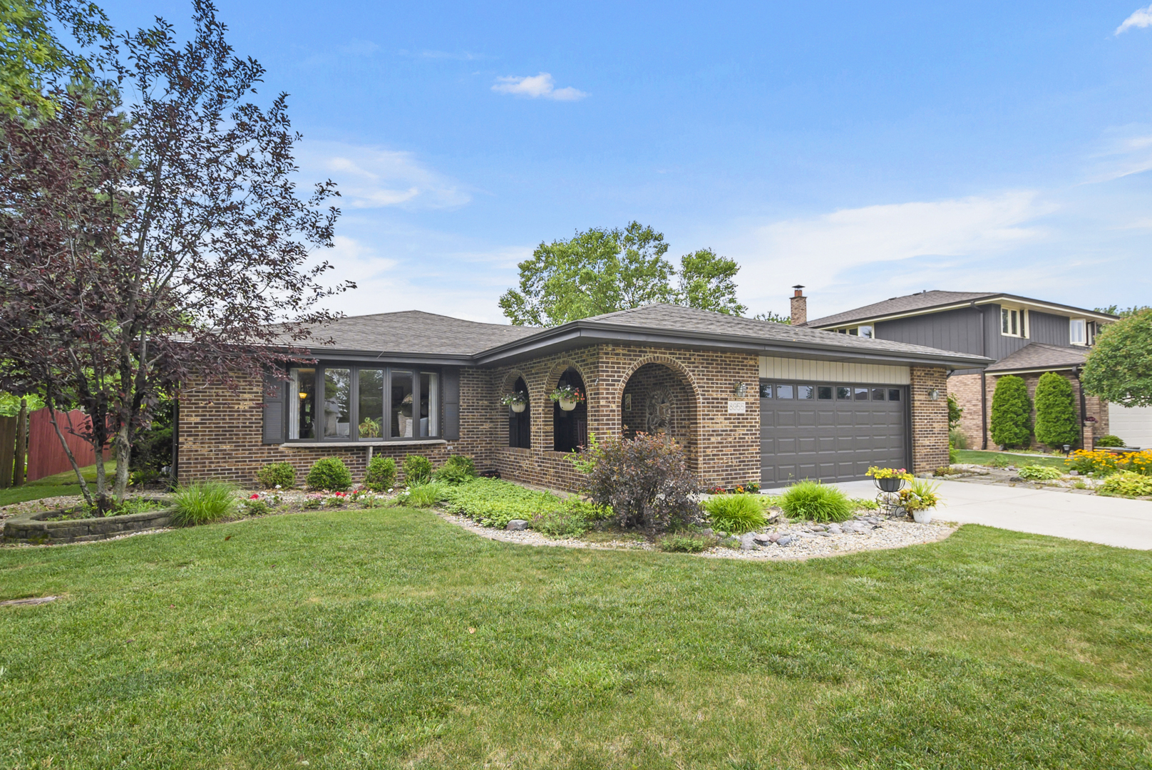 8955 Linden Drive — photo