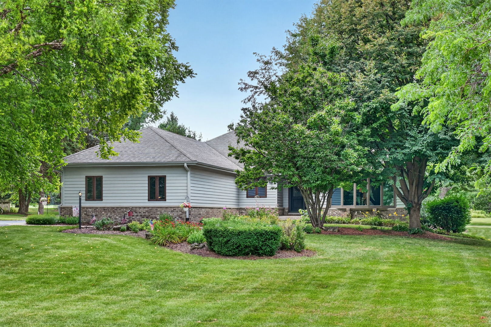 10293 E Hickory Ridge Drive, Rochelle, IL 61068 — photo 2