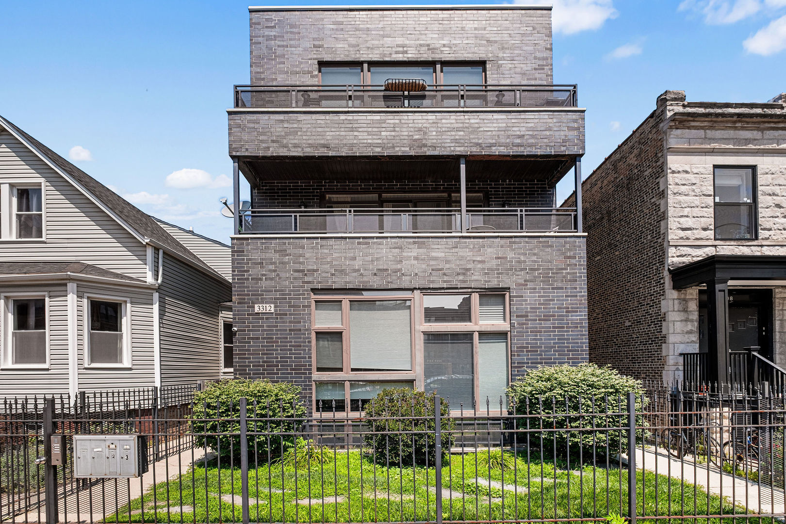 3312 W Diversey Avenue 1N — photo