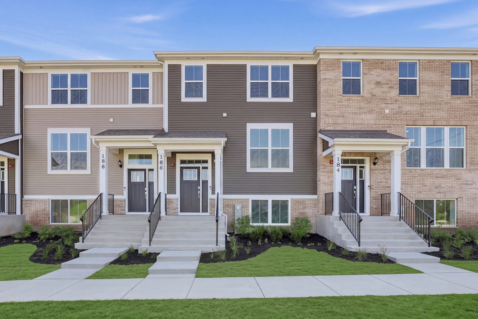186 E Berkshire Drive — photo
