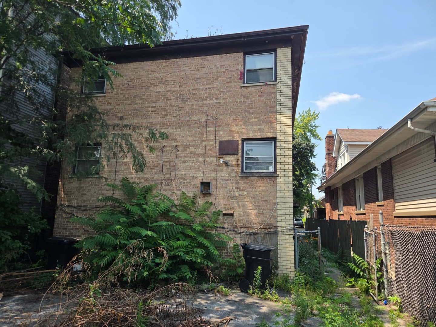 8045 S Carpenter Street — photo