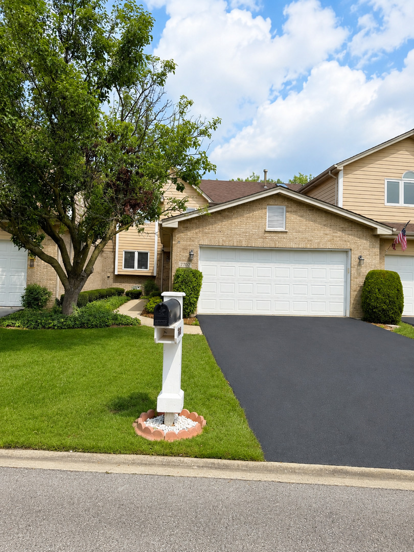 7702 Northfield Lane — photo