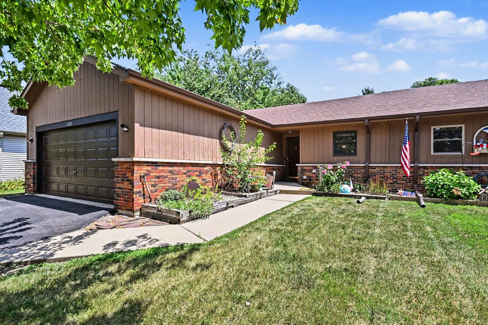 1608 Walsh Drive — photo
