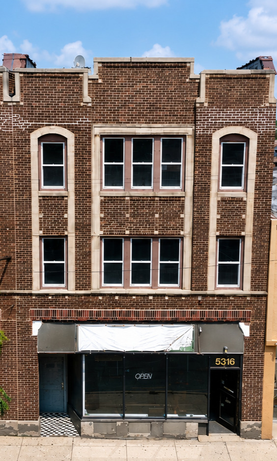 5316 W North Avenue — photo