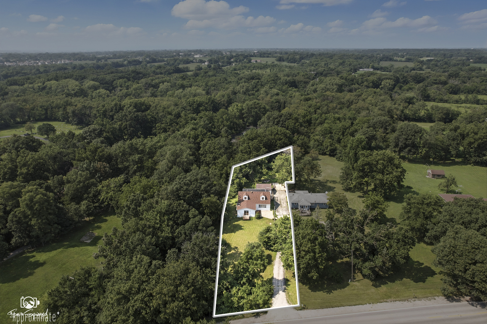 2103 Maple Road — photo
