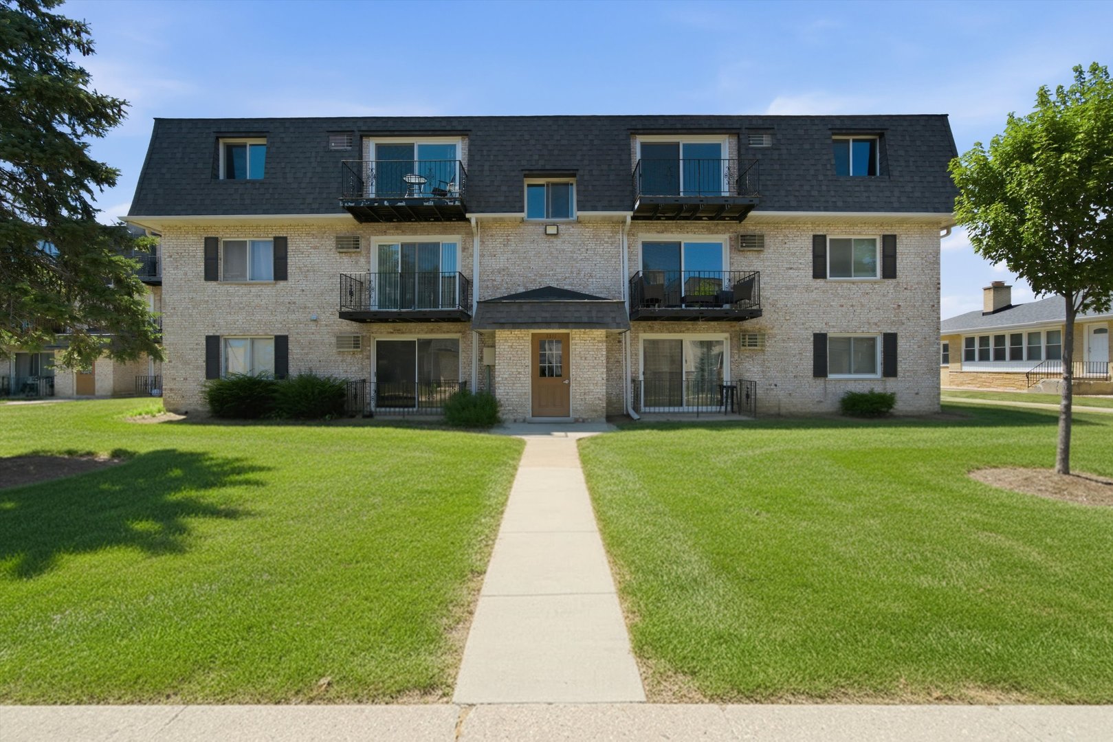 1311 N Baldwin Court 3a — photo