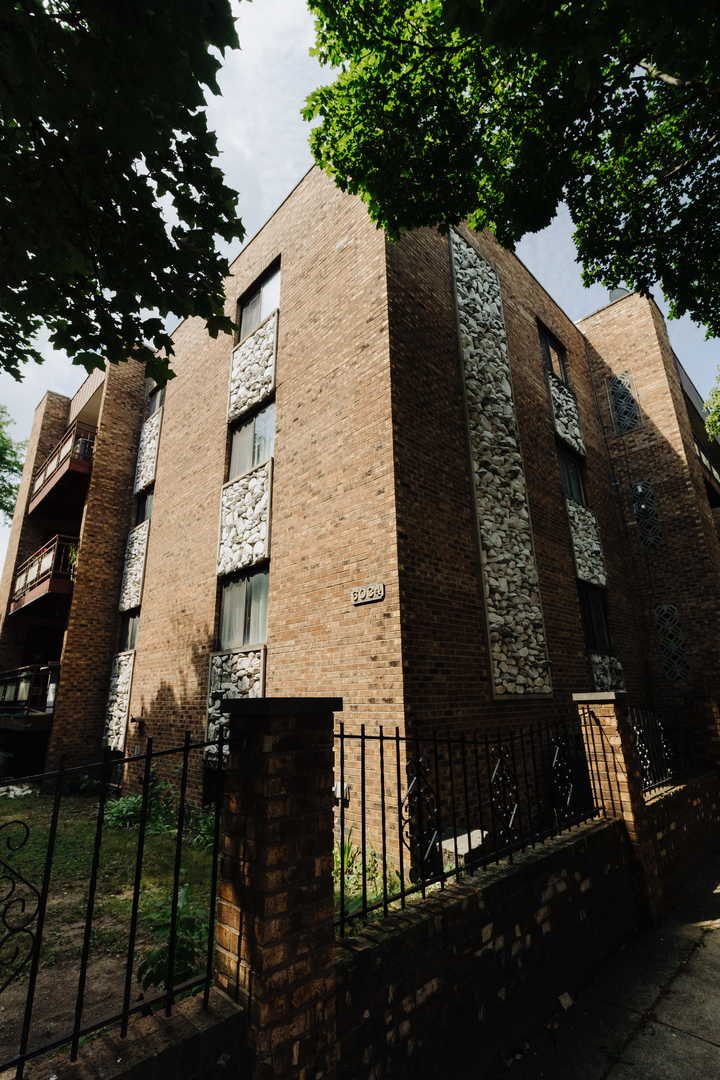 6034 N Wolcott Avenue Unit 1W — photo