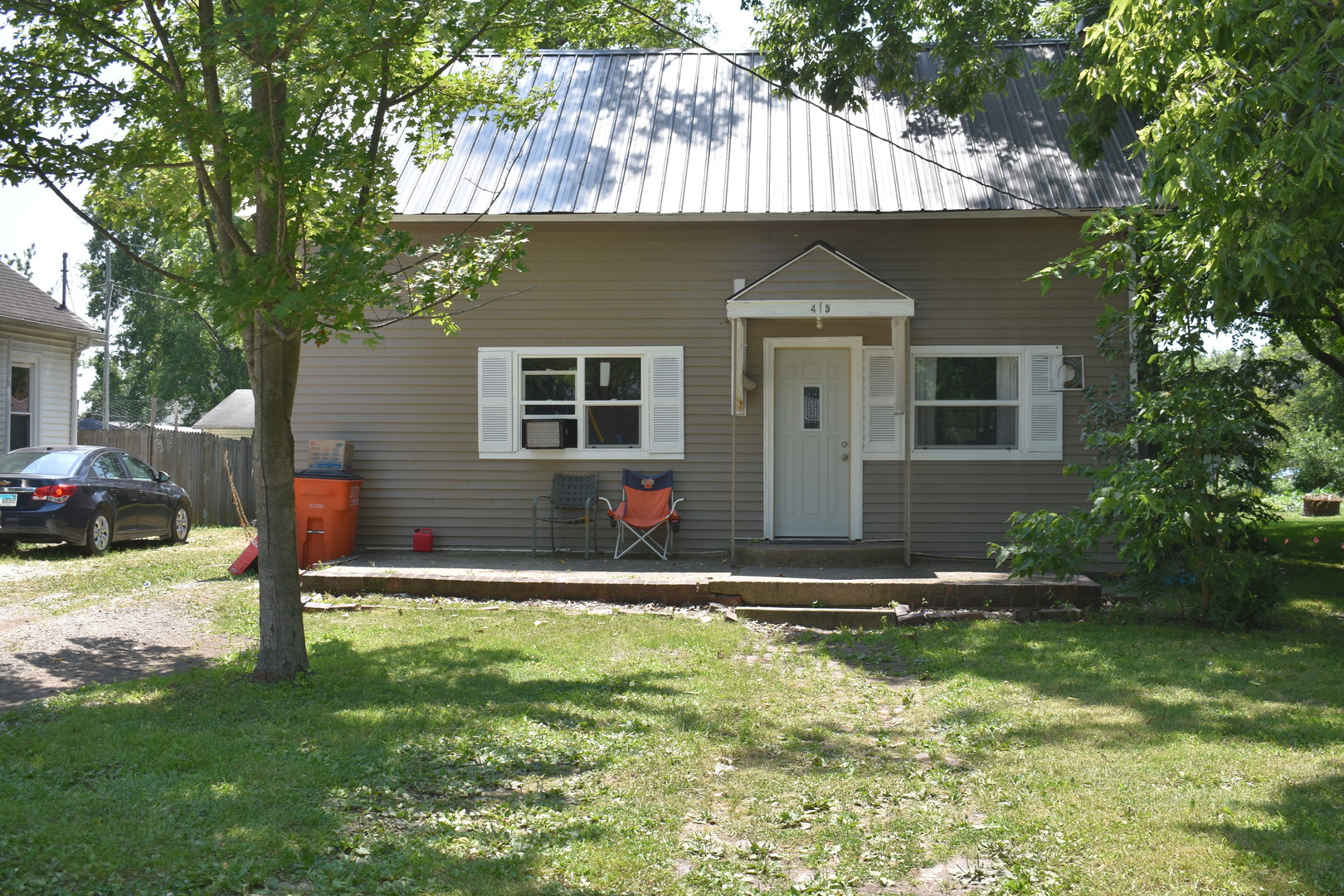 415 W Main — photo