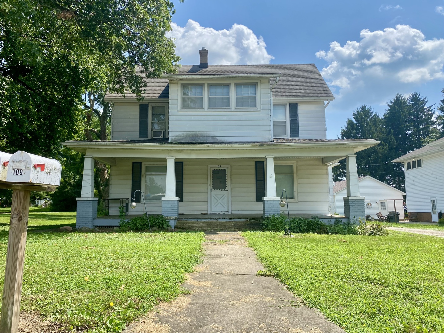 109 W Madison Street — photo