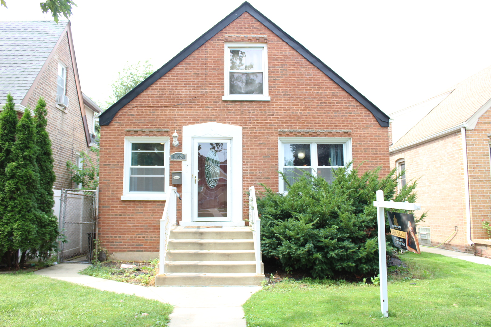 10420 S Peoria Street — photo
