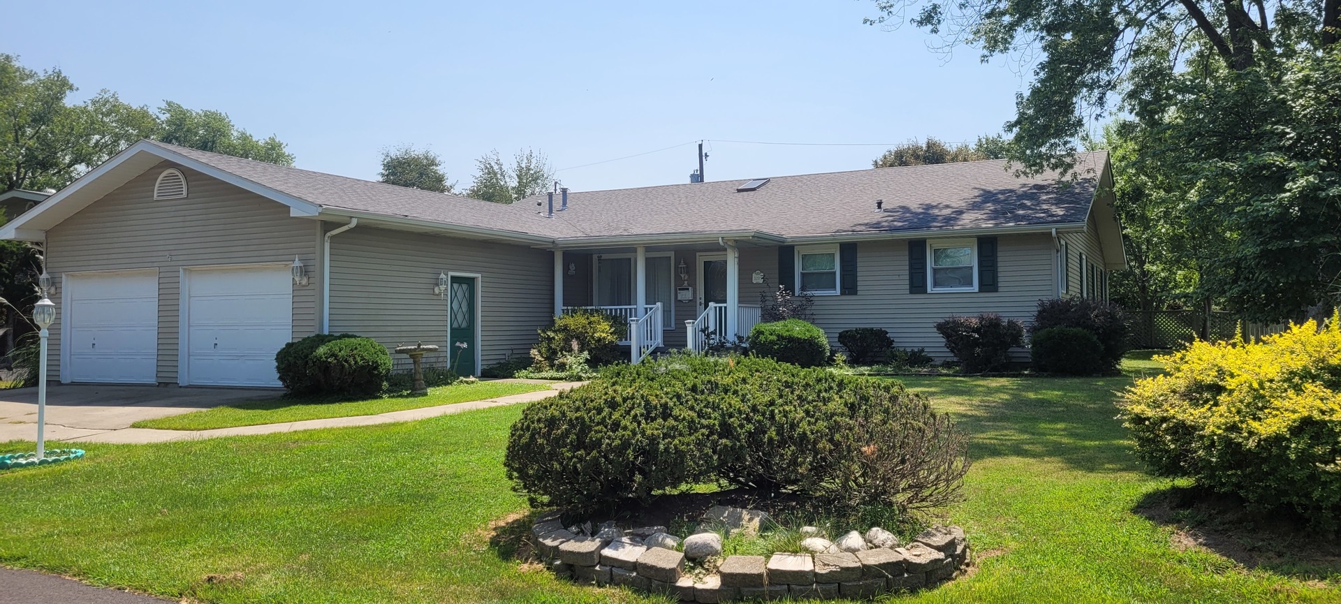 3205 Blackberry Street — photo