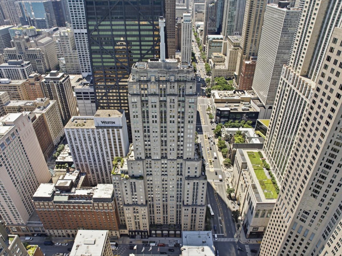 159 E Walton Place #8D, Chicago, IL 60611 — photo 2