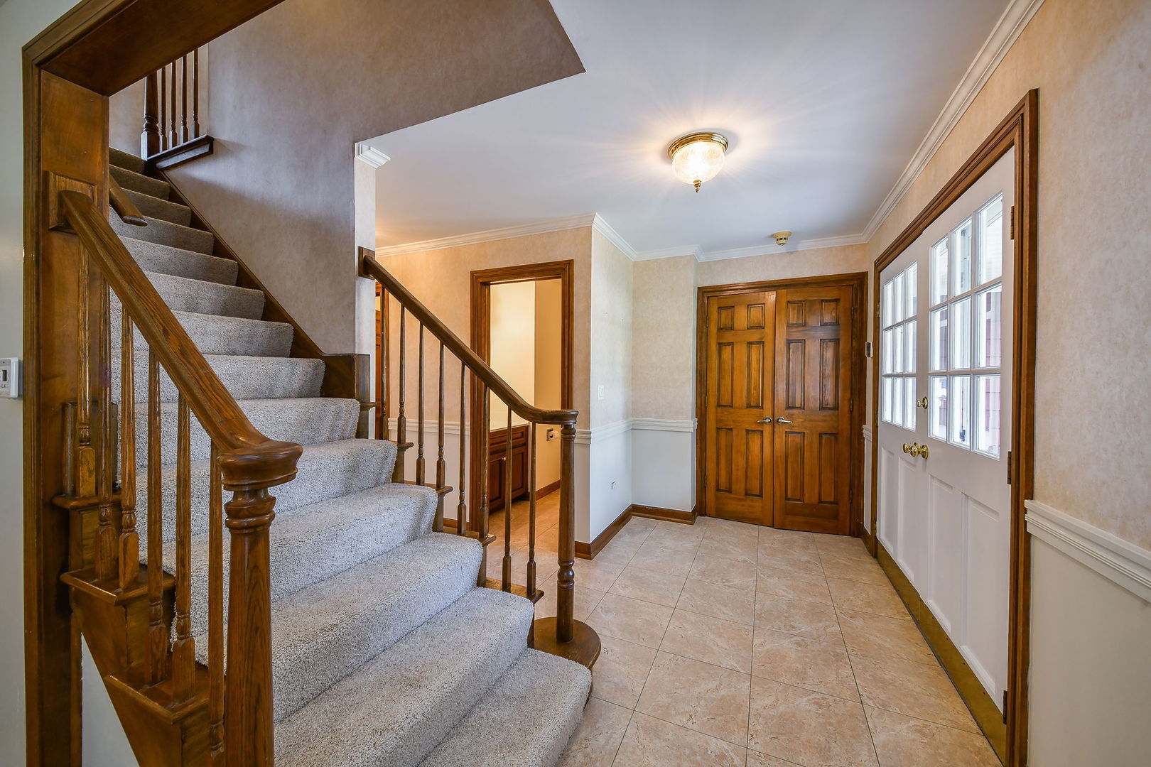 2230 Barger Court, Wheaton, IL 60189 — photo 2