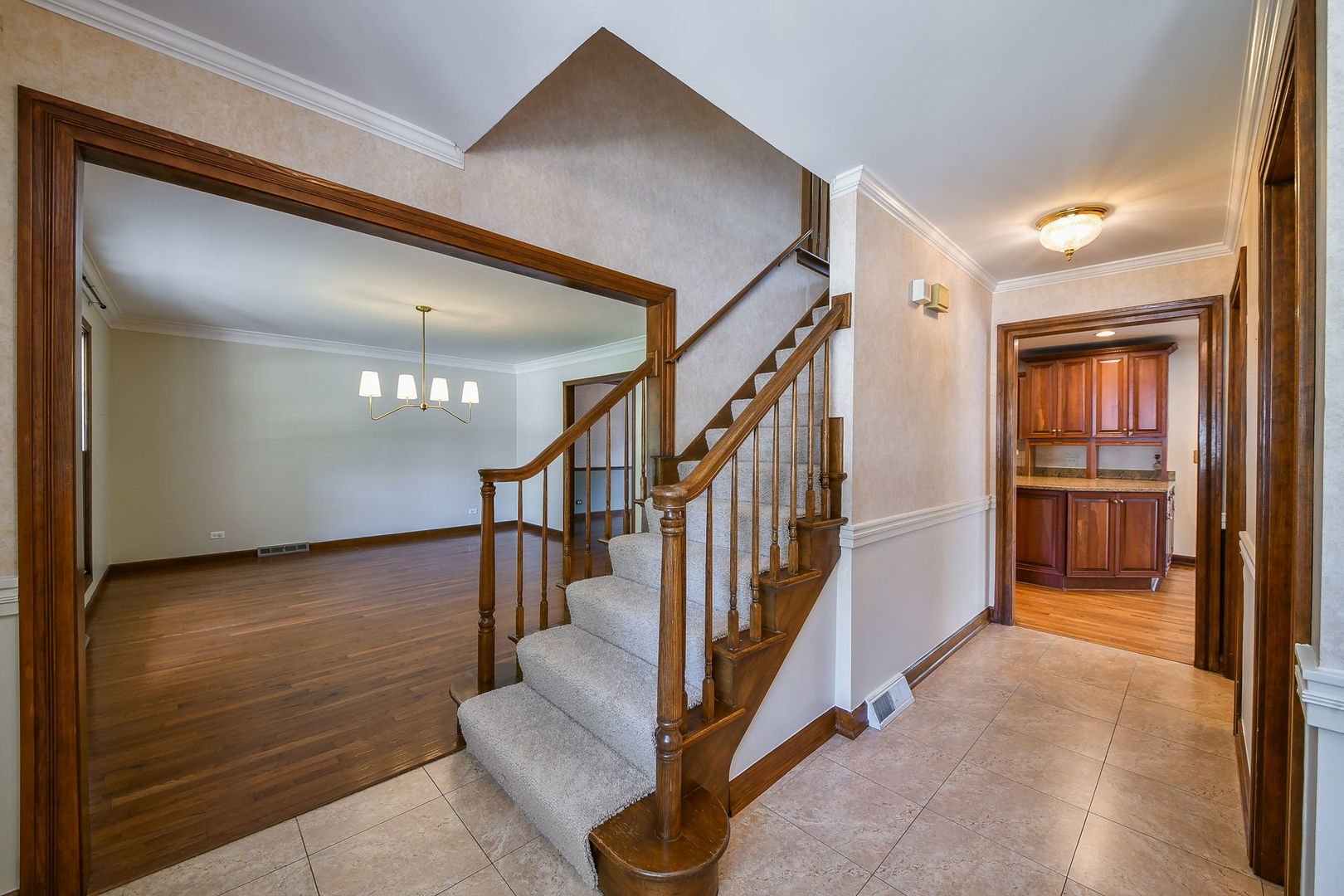 2230 Barger Court, Wheaton, IL 60189 — photo 3