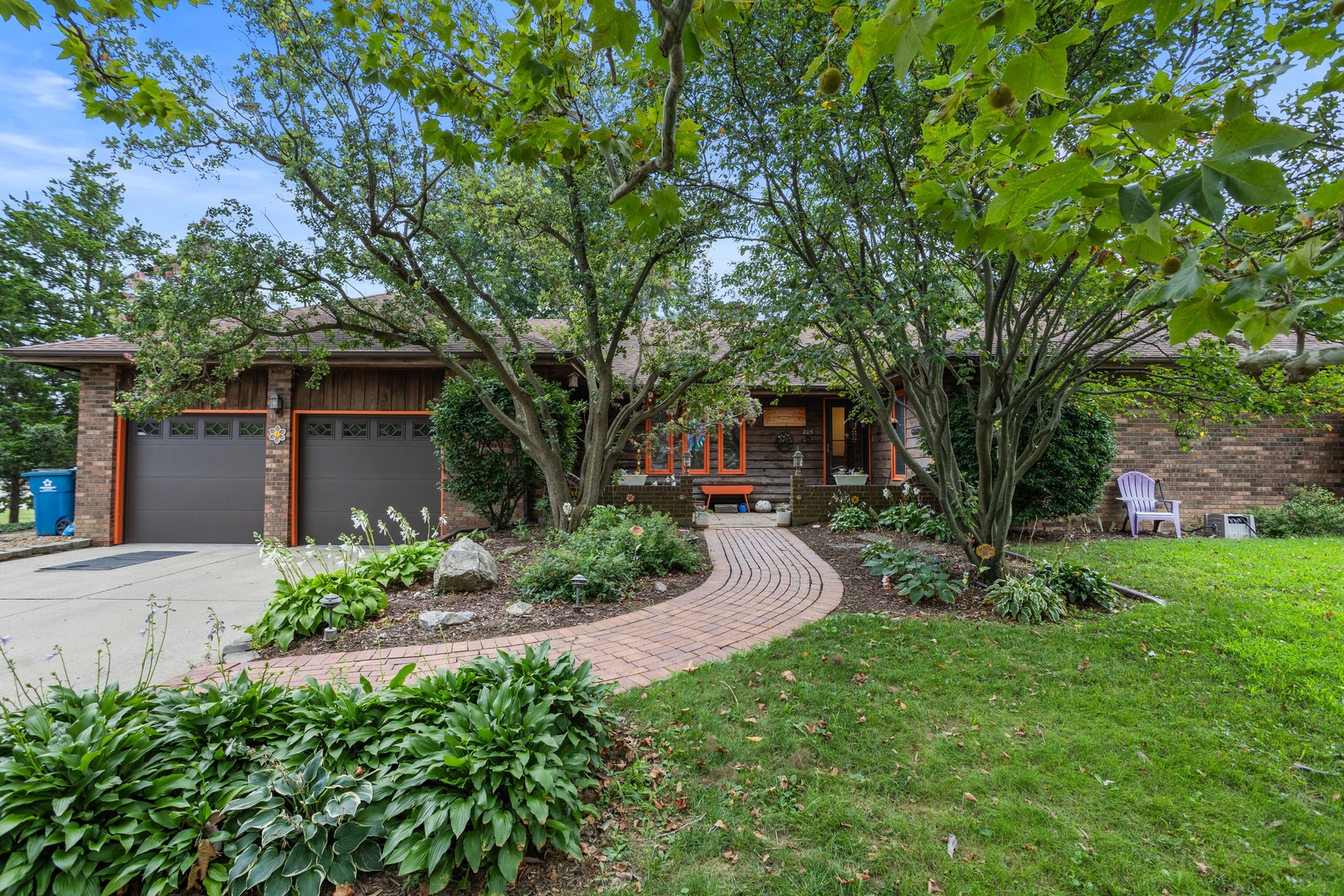 205 Surrey Court — photo