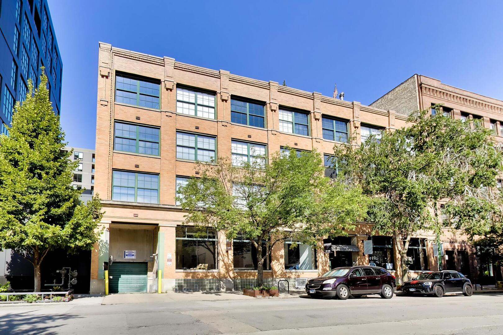 110 N Peoria Street — photo