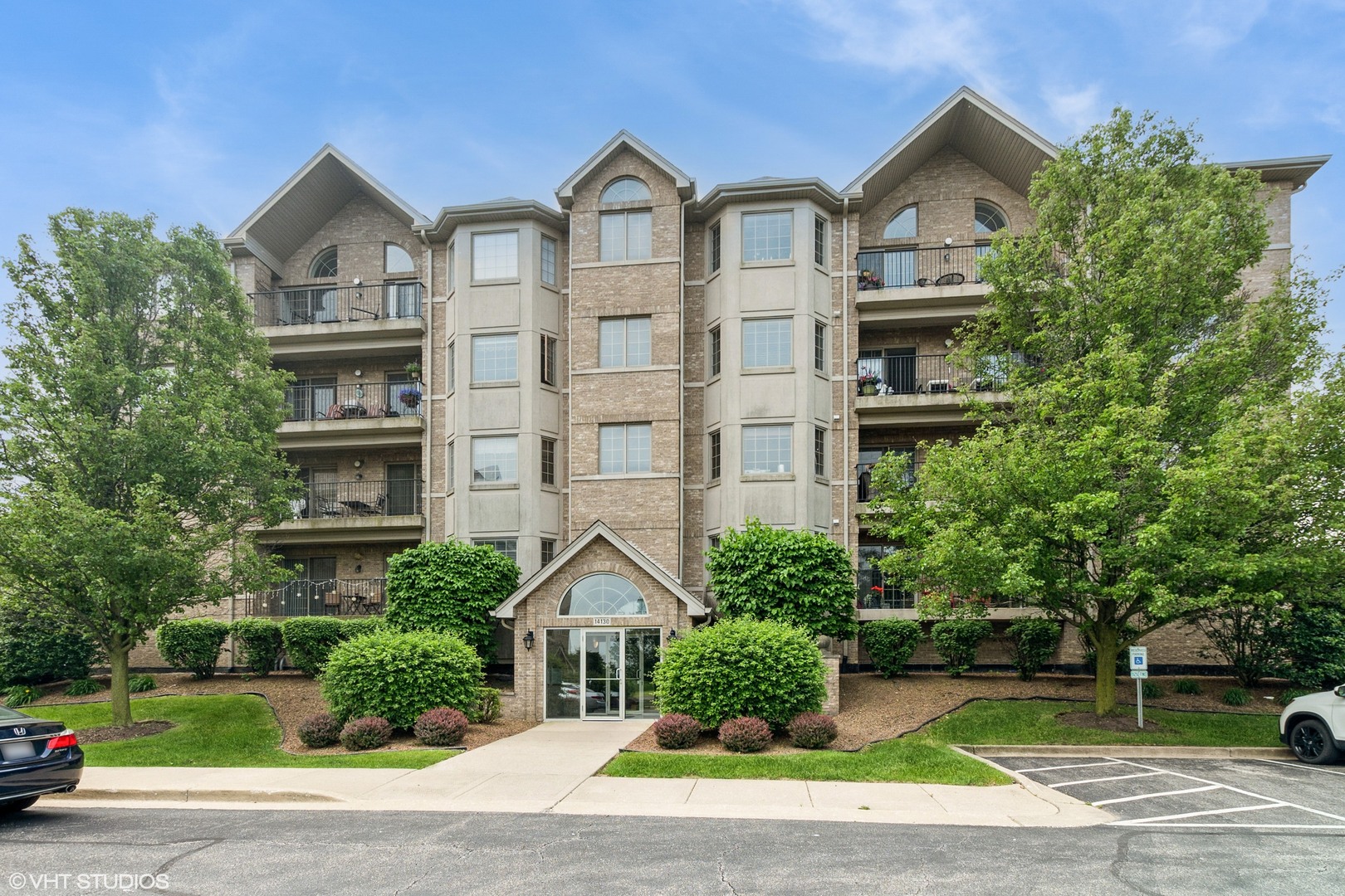 14130 Sheffield Drive 202 — photo