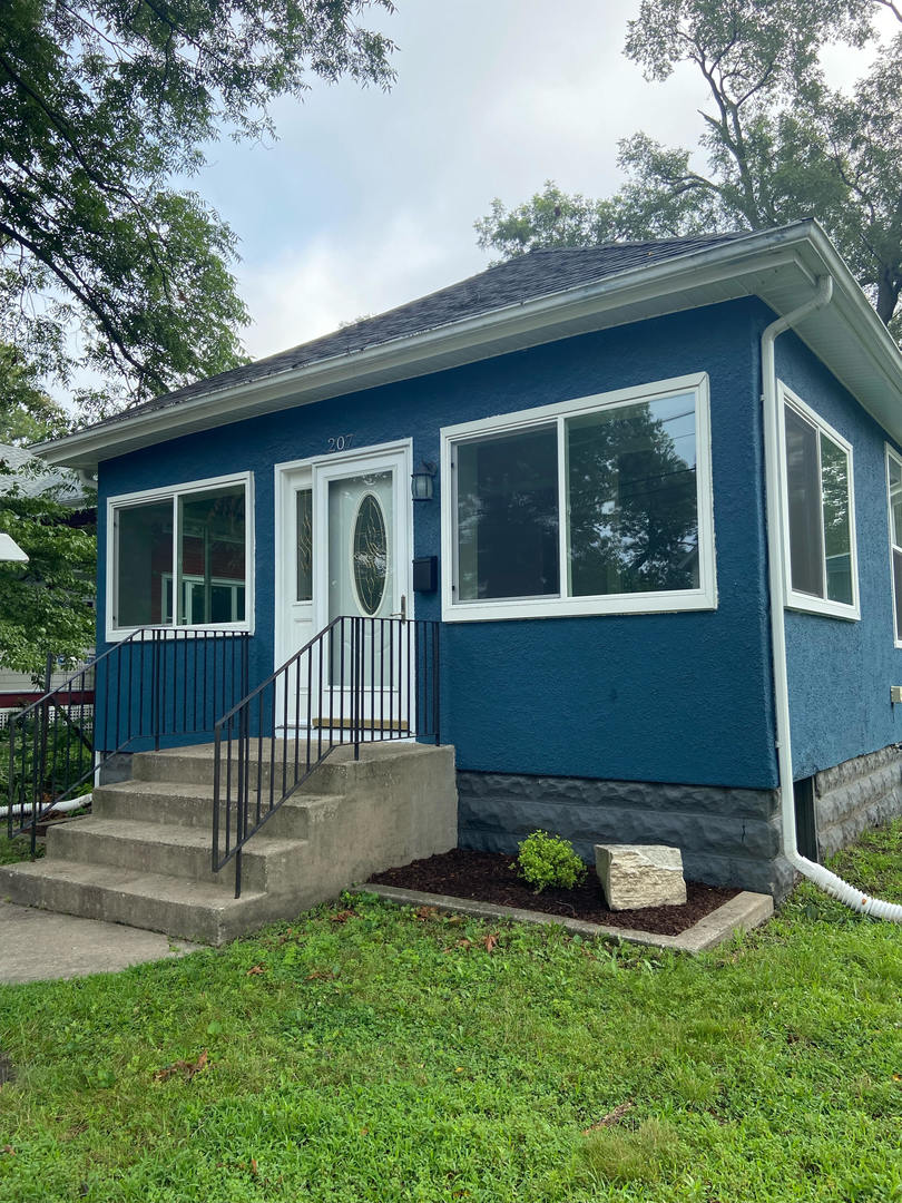 207 Schwab Street — photo