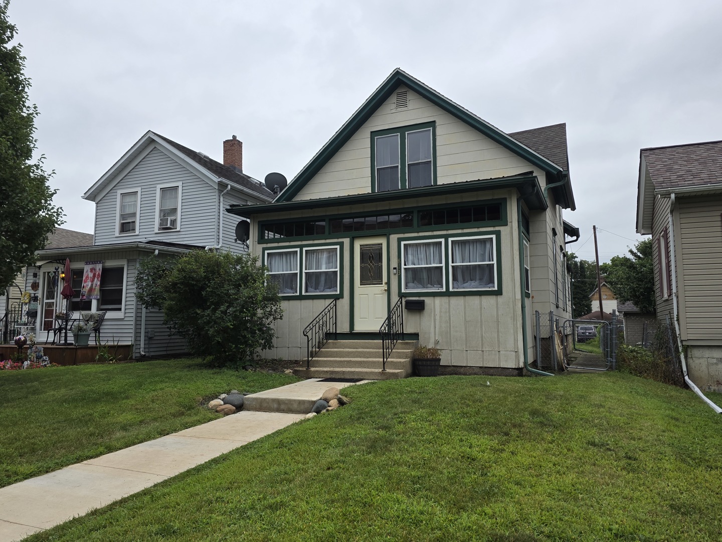 813 Pine Street, Ottawa, IL 61350