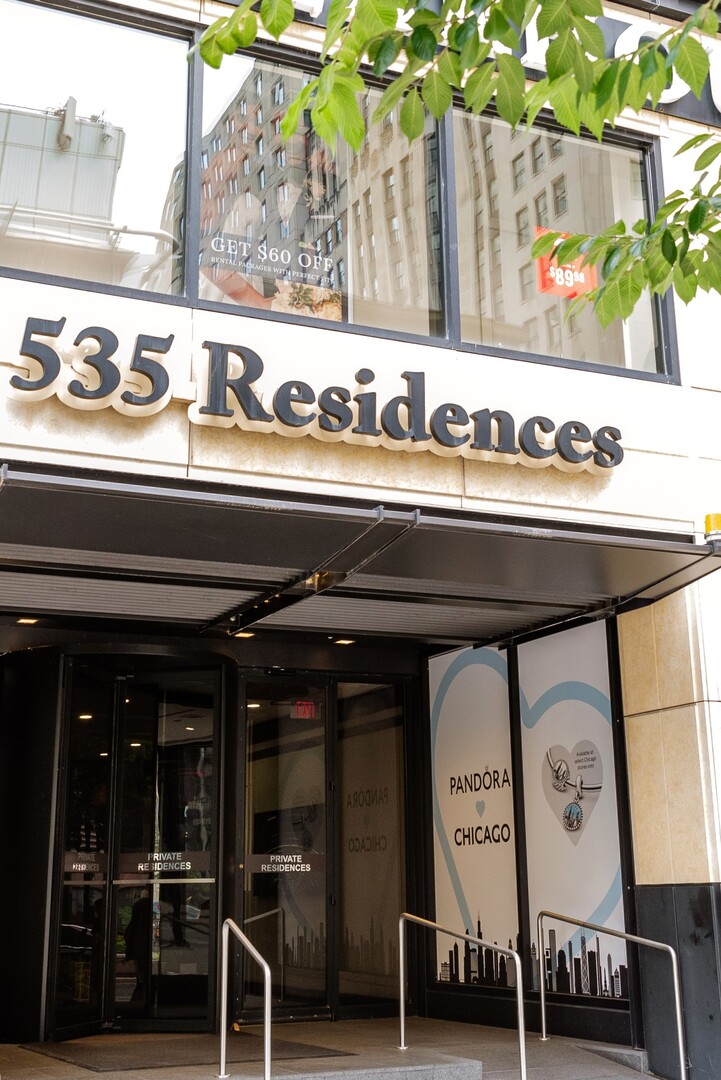 535 N Michigan Avenue 909 — photo