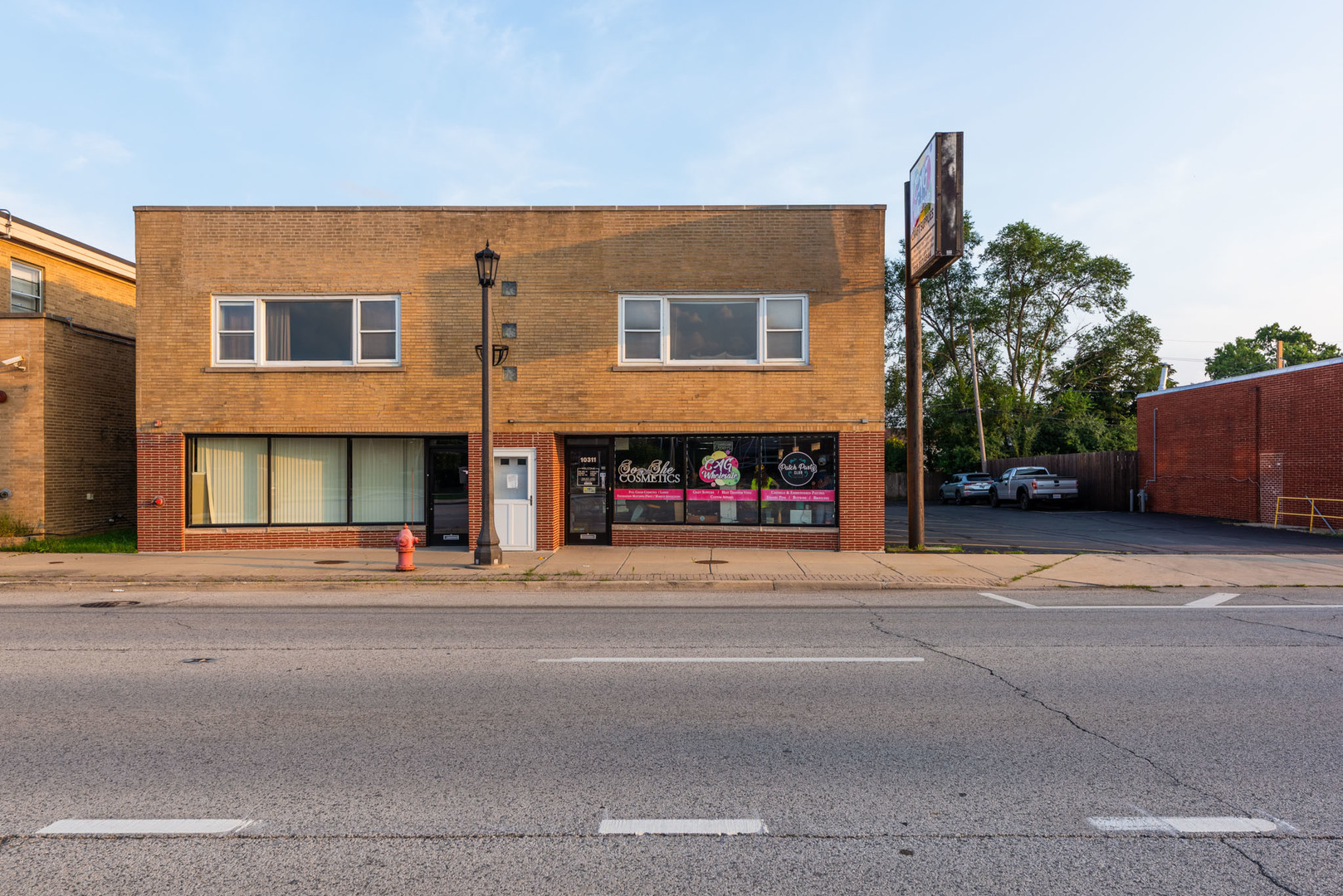 10311 W Roosevelt Road — photo