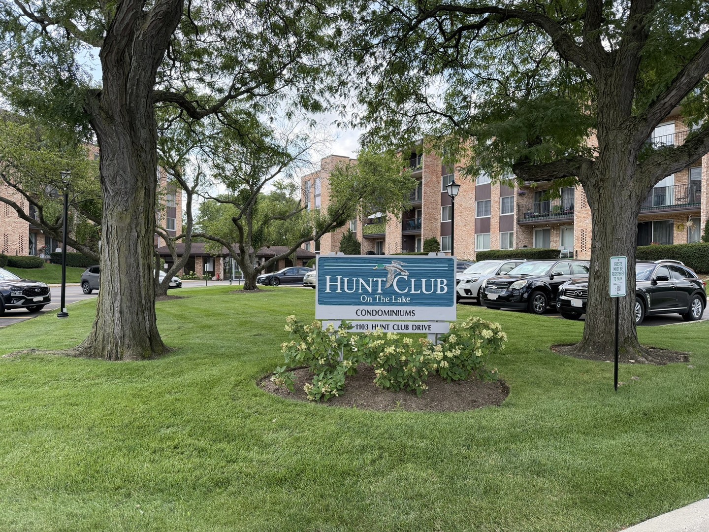 1101 S Hunt Club Drive 214 — photo