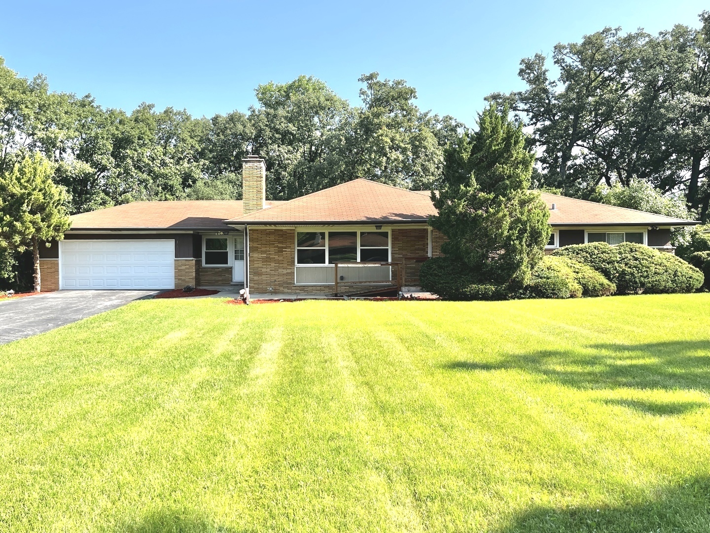 2543 Oakwood Drive — photo