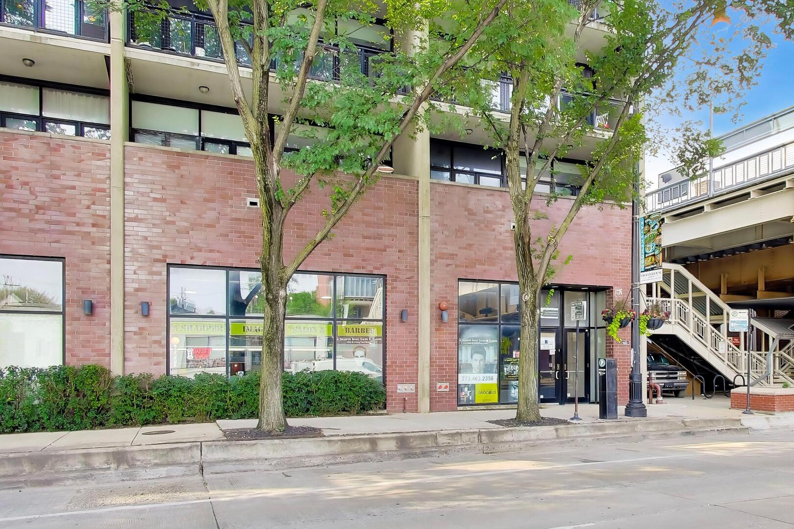 1805 W Irving Park Road — photo