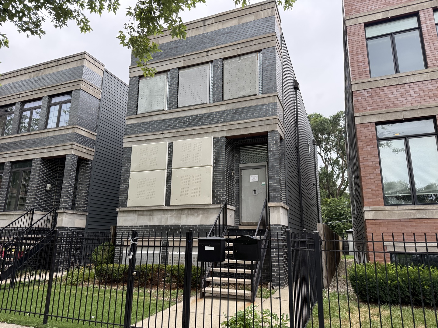 544 E 46th Place, Chicago, IL 60653 — photo 2