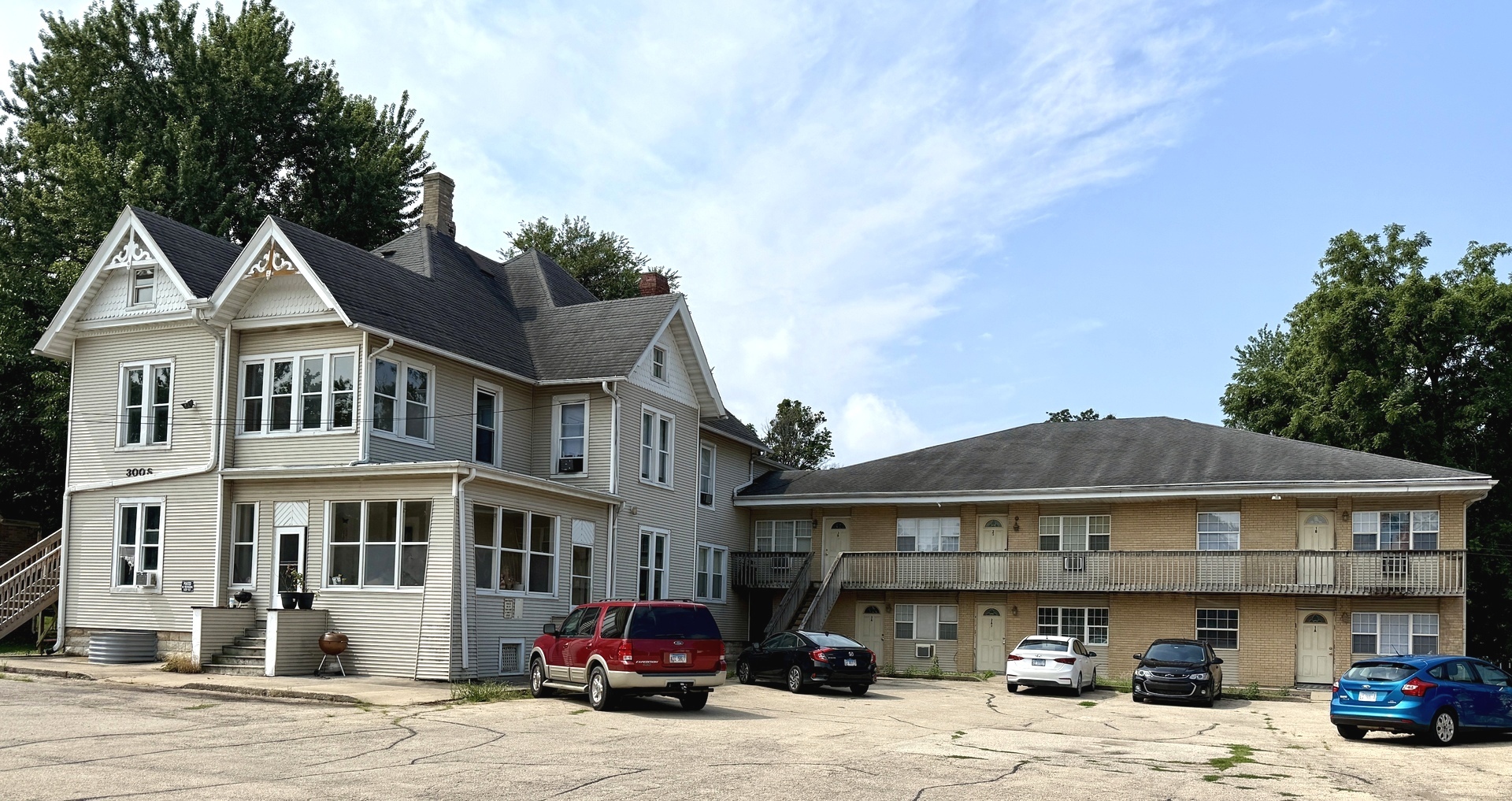 300 S Main Street — photo