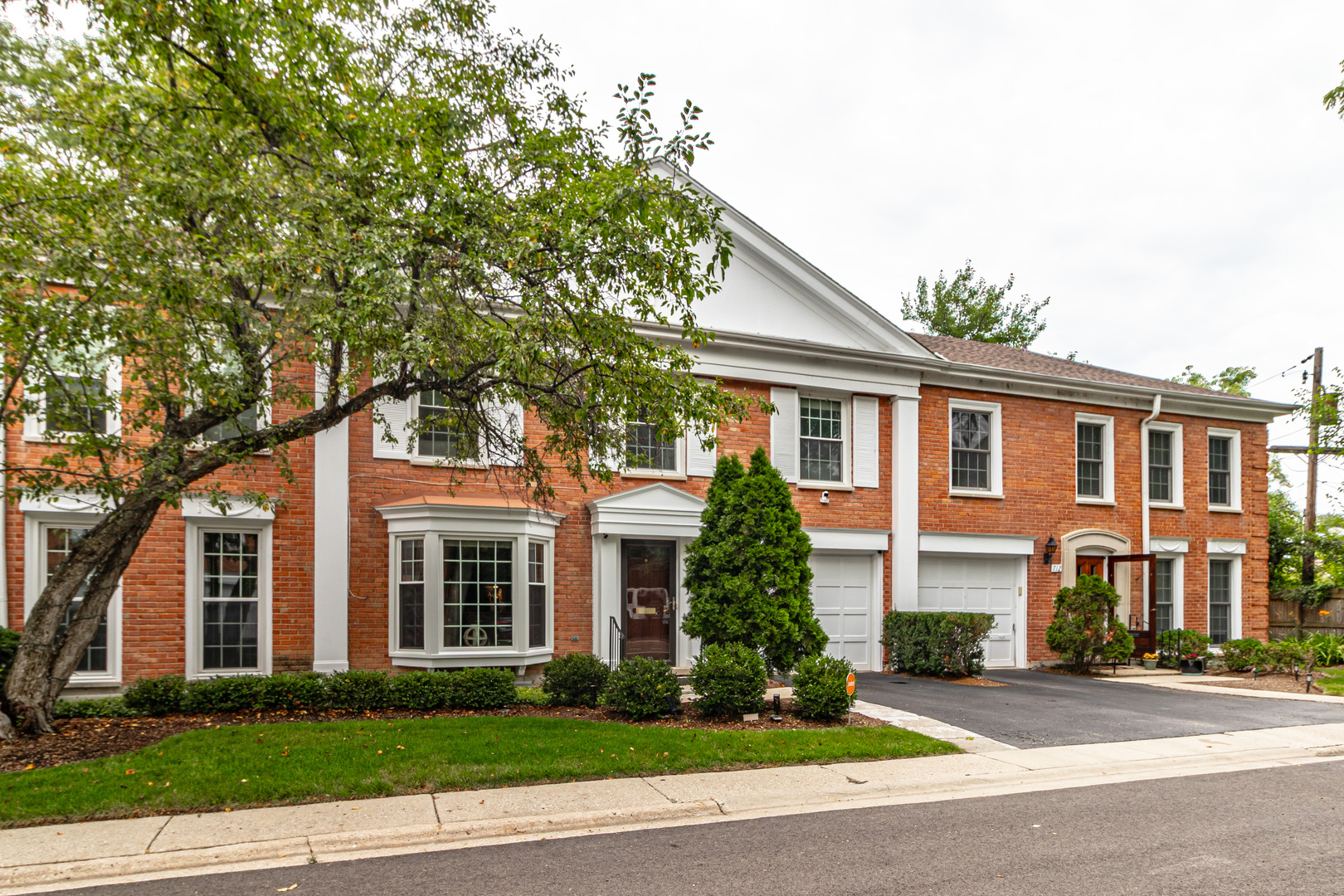 714 York Court — photo