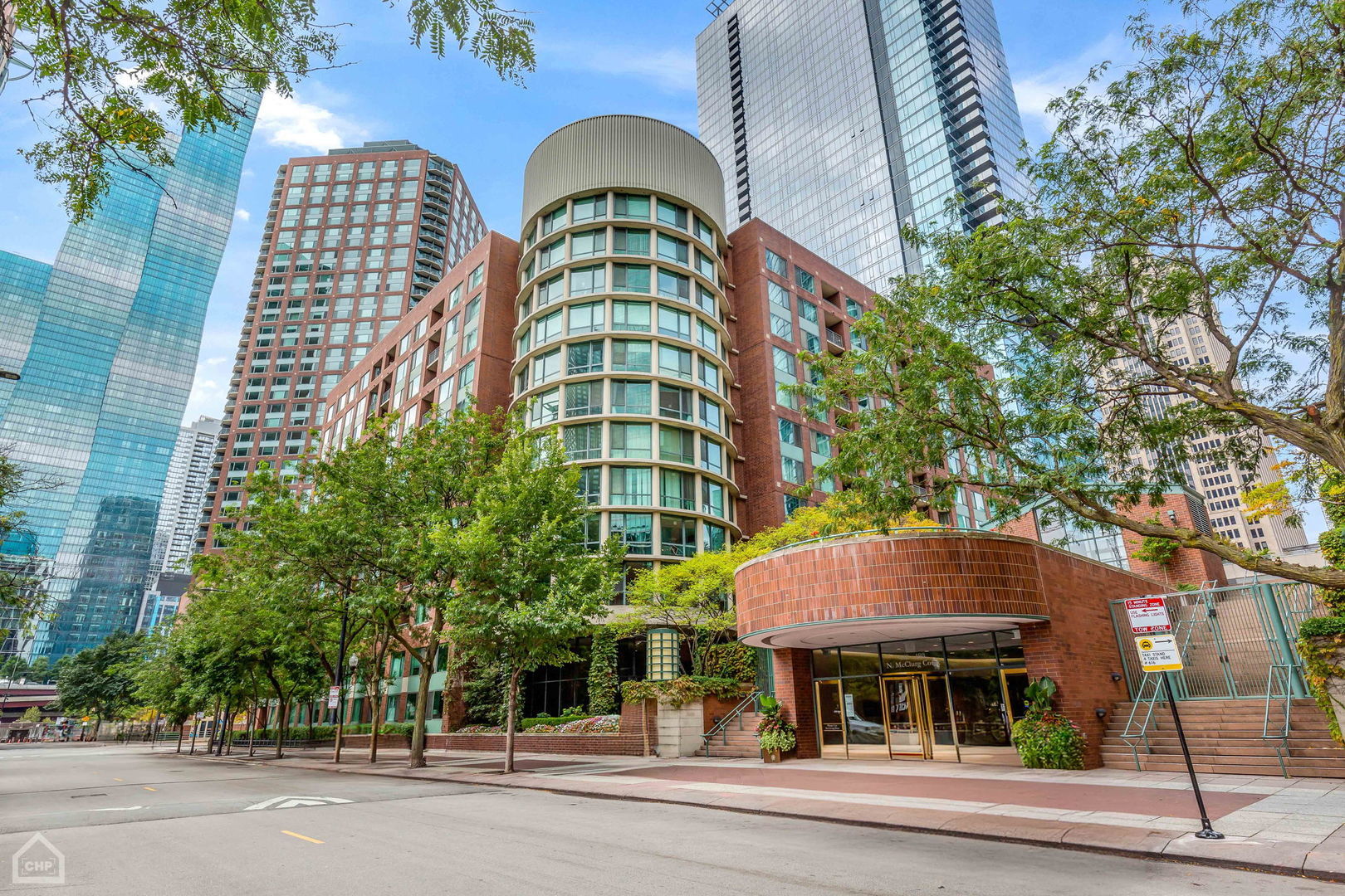 440 N McClurg Court 607 — photo