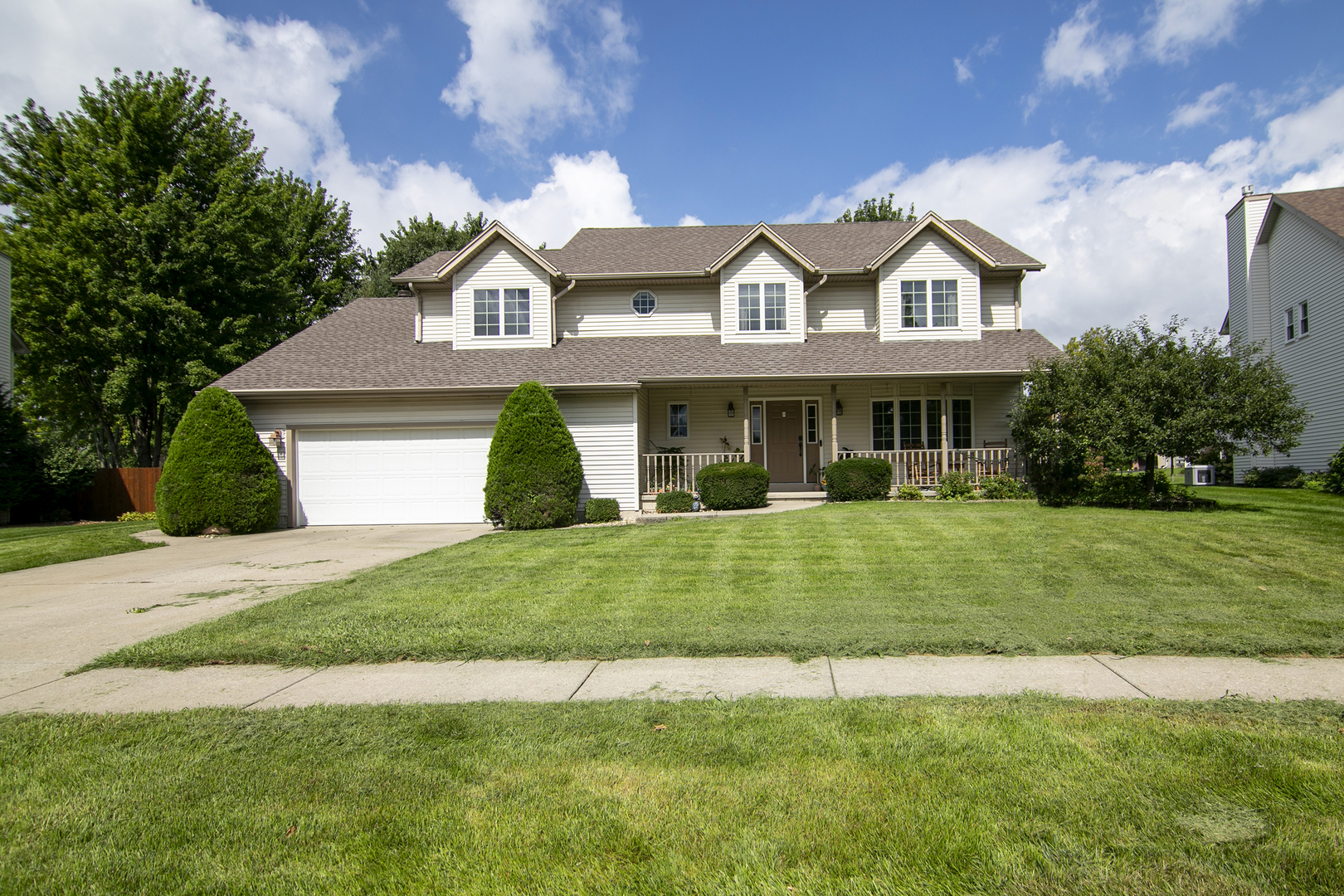 559 Hollyberry Lane — photo