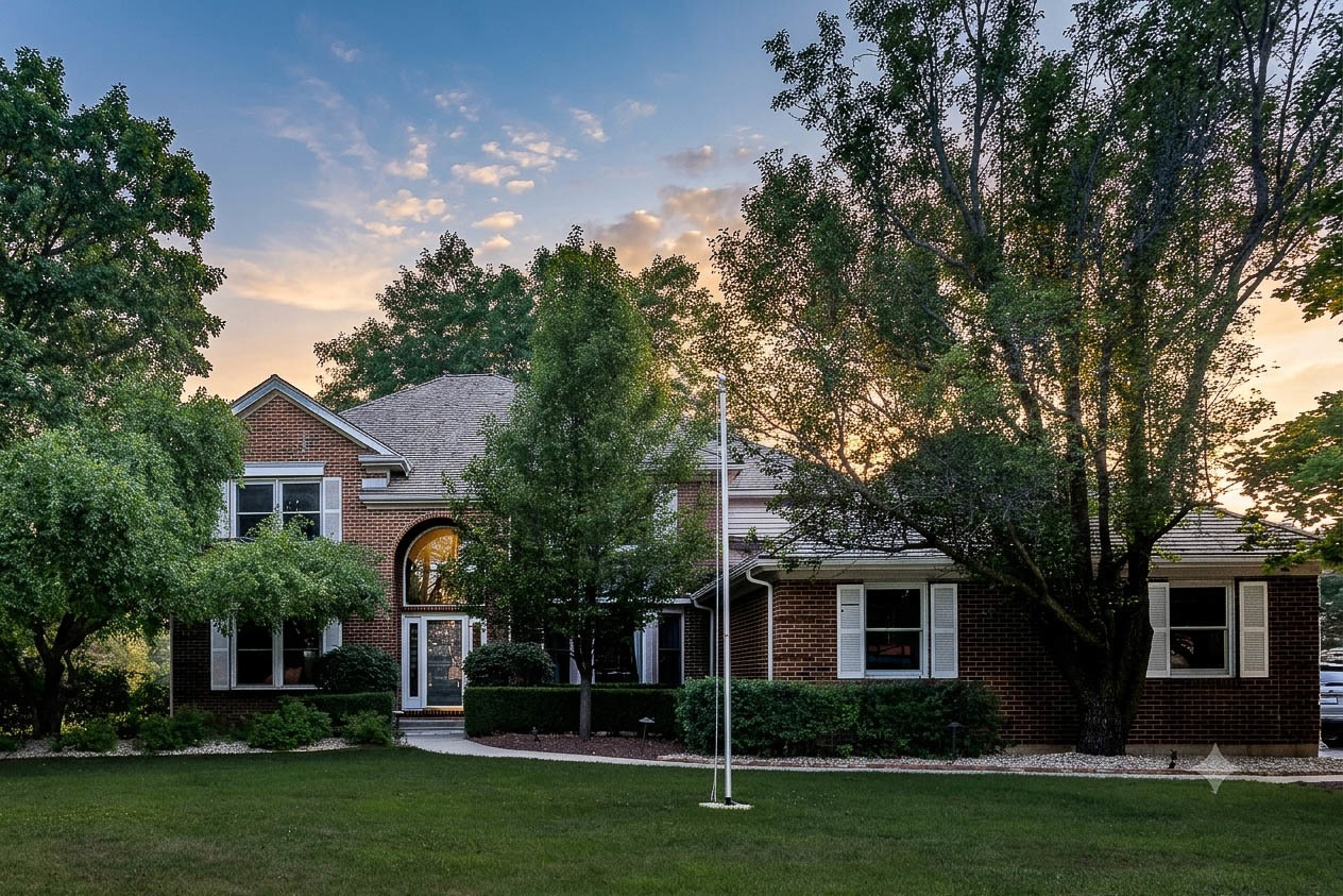 1422 Eagle Ridge Drive — photo