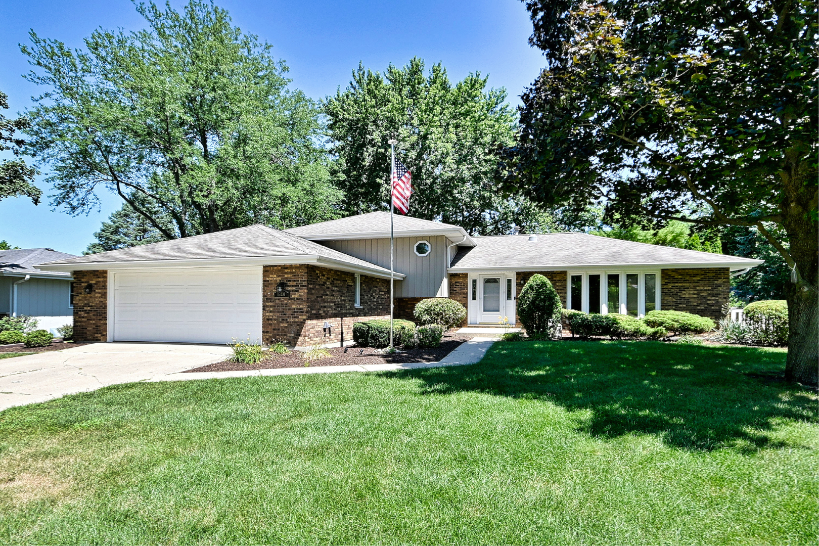 15231 S Meadow Lane — photo